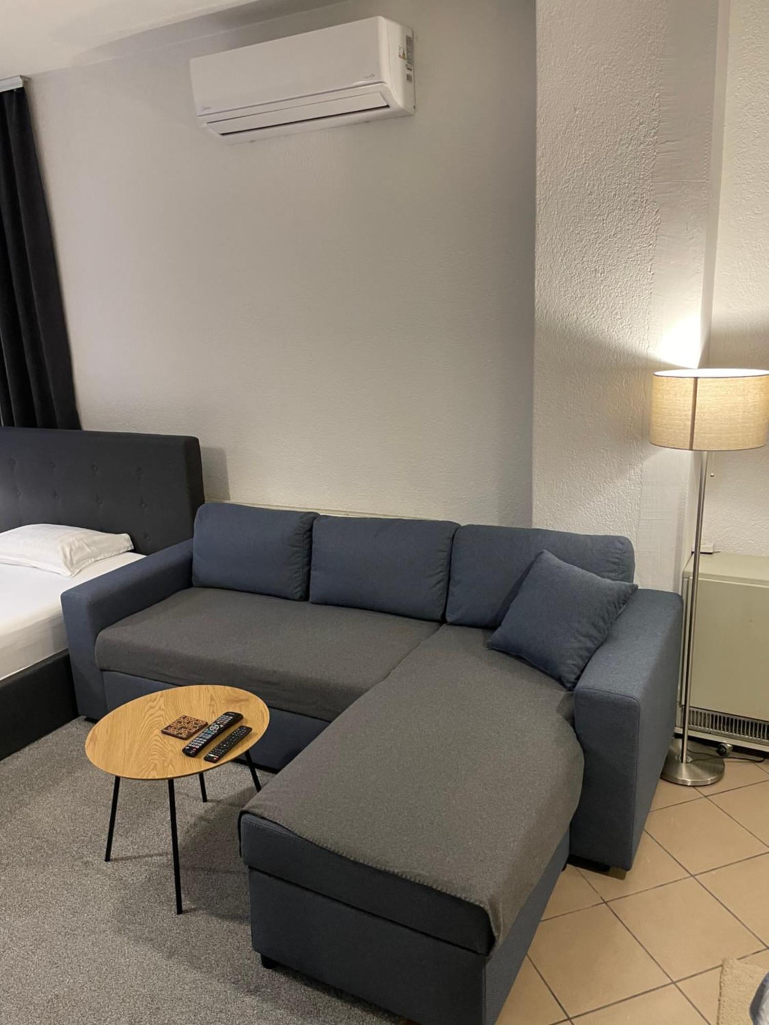 Апартаменты Friendly Rent Приштина Экстерьер фото